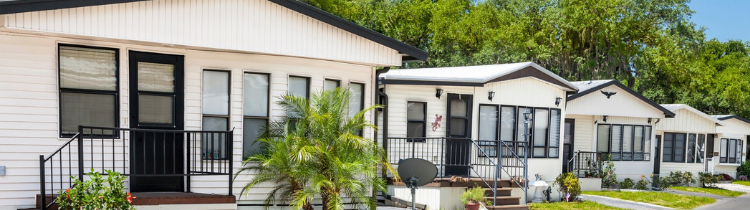 Listing Your Mobile Home vs. Selling To An Investor In Denver